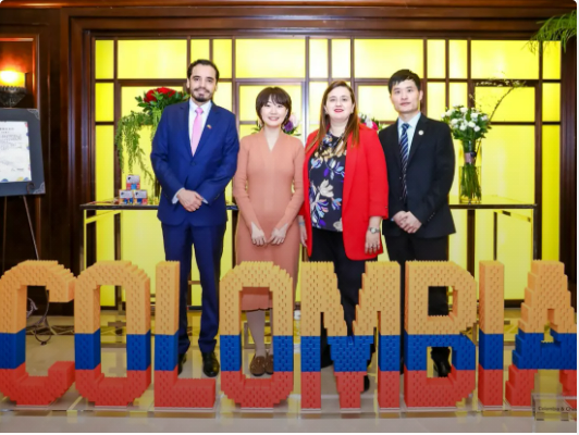 Perlove at The 40th Anniversary of China-Colombia Diplomatic Ties Banquet