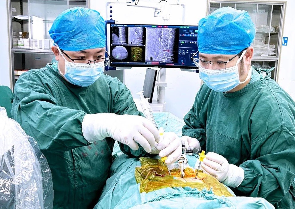 【Clinic Case】Robot-assisted percutaneous balloon dilatation of the vertebral body